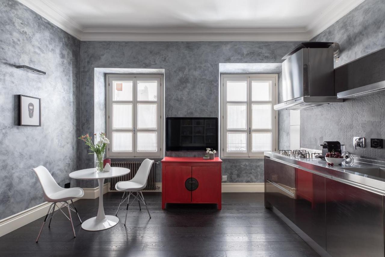Iflat A Sparkle Of Red In Trastevere Roma Exterior foto